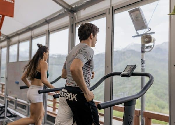 Precor TRM 211 Treadmill: Features, Drawbacks and Specifications (2023 Updated)