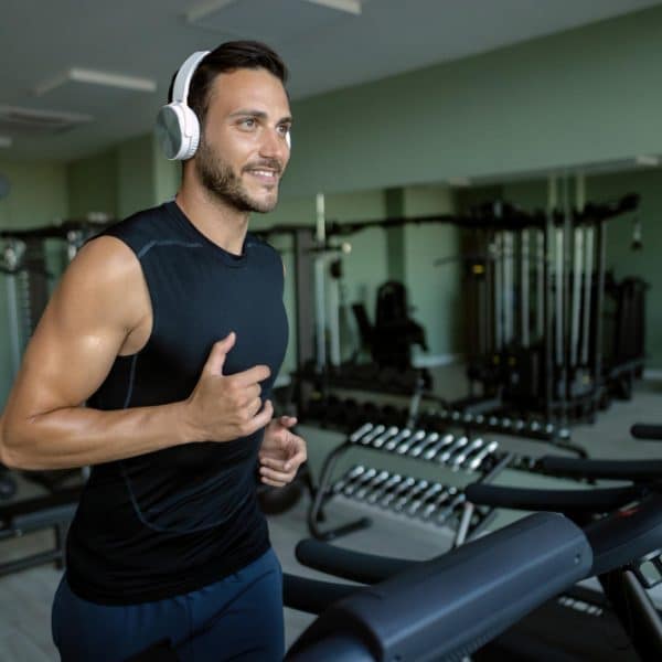 Sole TT8 Treadmill: Features, Drawbacks and Specifications (2023 Updated)