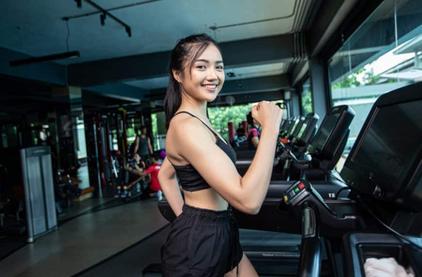 Sole F63 Treadmill: Features, Drawbacks and Specifications (2023 Updated)